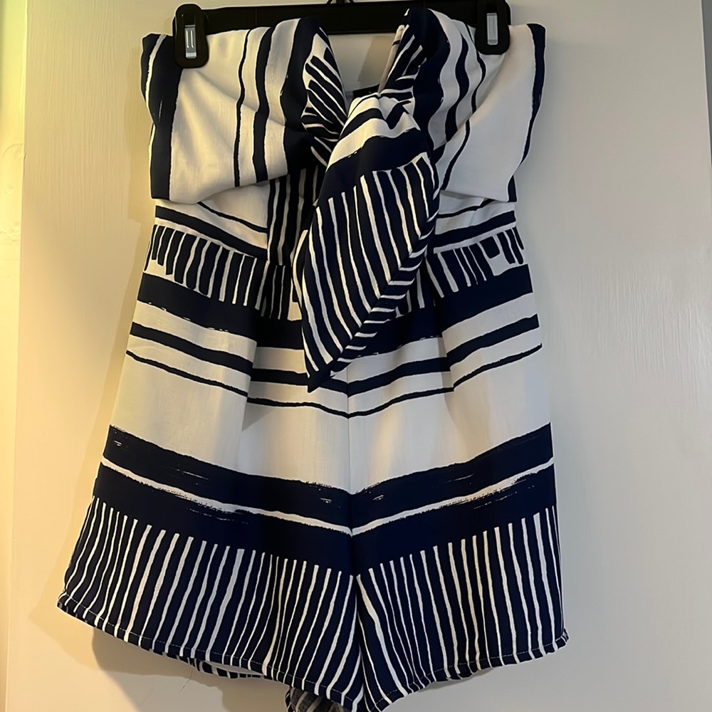 LuLu’s size Small Romper